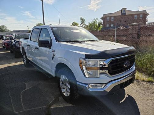 OXFORD WHITE 2022 Ford F-150 XLT