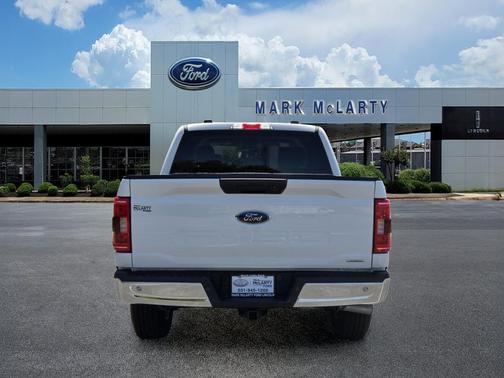 OXFORD WHITE 2022 Ford F-150 XLT