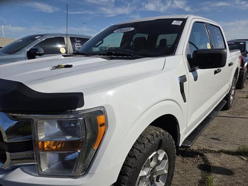 OXFORD WHITE 2022 Ford F-150 XLT