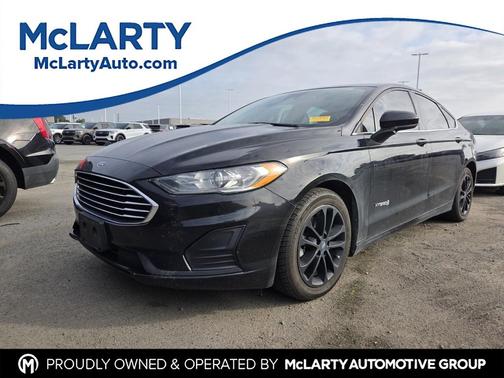 Agate Black 2019 Ford Fusion Hybrid SE