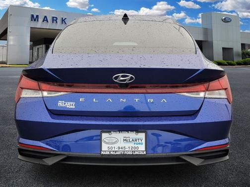 2021 Hyundai ELANTRA SEL