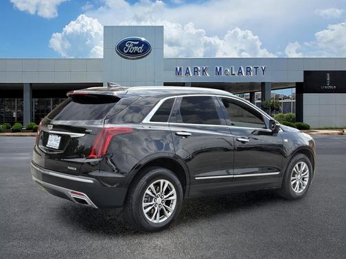 Stellar Black Metallic 2021 Cadillac XT5 Premium Luxury