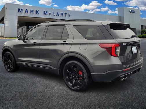 2020 Ford Explorer ST