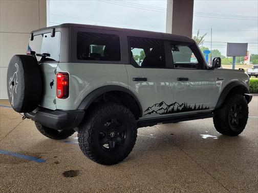 2024 Ford Bronco Black Diamond