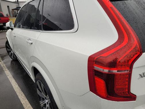 2021 Volvo XC90 T6 Inscription