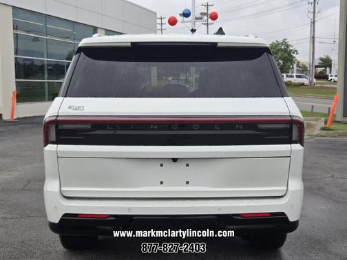 PRISTINE WHITE METALLIC 3C 2026 Lincoln Navigator Reserve