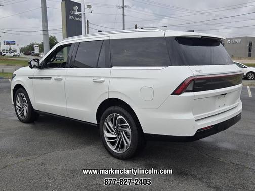 PRISTINE WHITE METALLIC 3C 2026 Lincoln Navigator Reserve