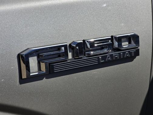 WHITE GOLD 2017 Ford F-150 Lariat