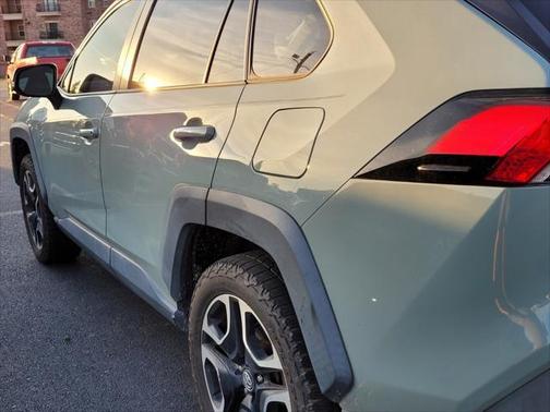 2019 Toyota RAV4 Adventure