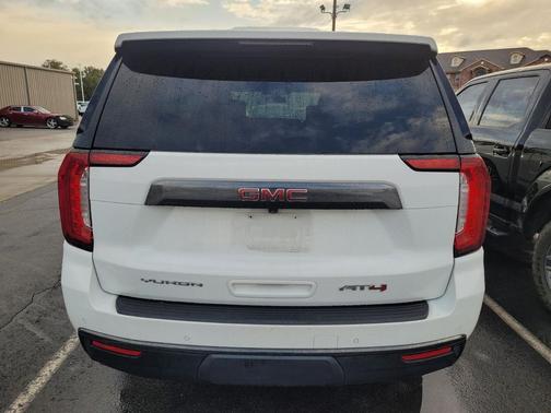 2021 GMC Yukon XL 4WD AT4