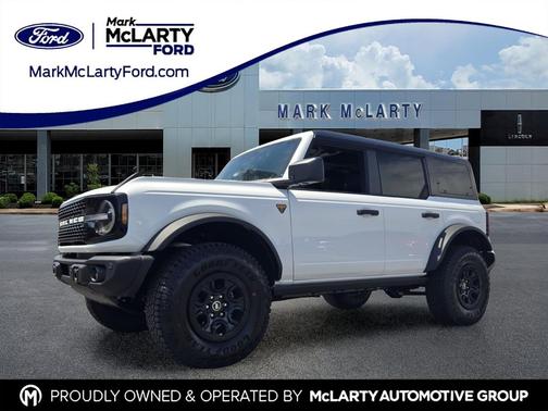 OXFORD WHITE 2026 Ford Bronco Badlands