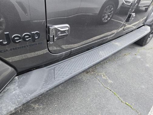 Granite Crystal Metallic Clearcoat 2023 Jeep Gladiator Texas Trail 4x4