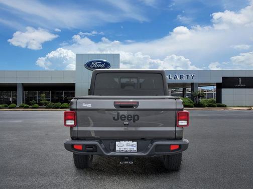 Granite Crystal Metallic Clearcoat 2023 Jeep Gladiator Texas Trail 4x4