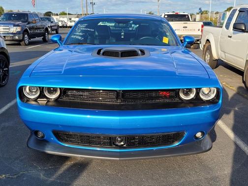2016 Dodge Challenger R/T Scat Pack