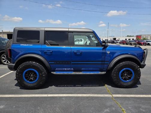 LIGHTNING BLUE METALLIC 2021 Ford Bronco First Edition