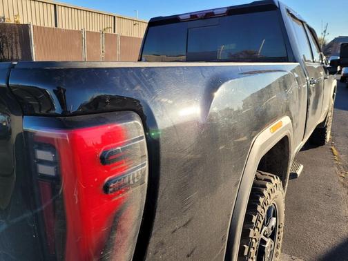 2024 GMC Sierra 2500 AT4