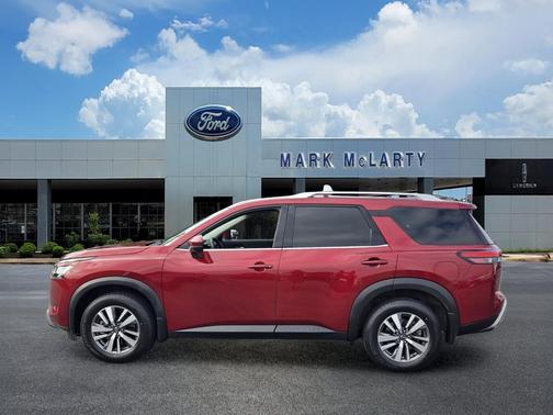 Scarlet Ember 2024 Nissan Pathfinder SL 4WD