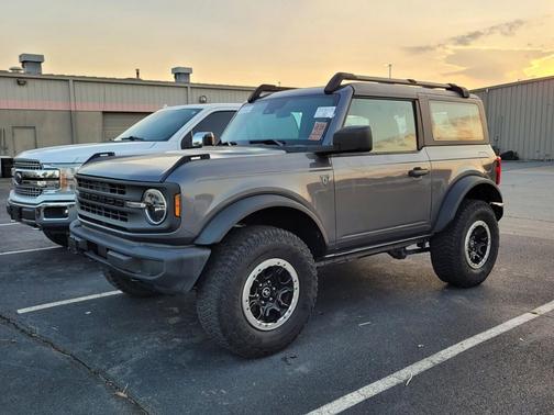 2021 Ford Bronco Base