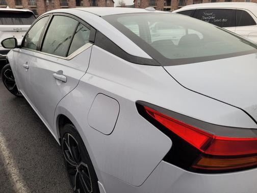 2024 Nissan Altima SR Intelligent AWD