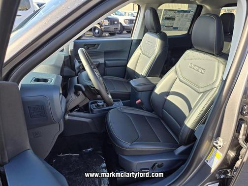 CARBONIZED GRAY METALLIC 2026 Ford Maverick Lobo