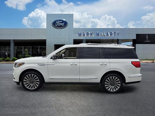 PRISTINE WHITE 2020 Lincoln Navigator Reserve