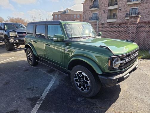 2023 Ford Bronco Outer Banks
