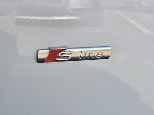 2018 Audi Q3 2.0T Premium