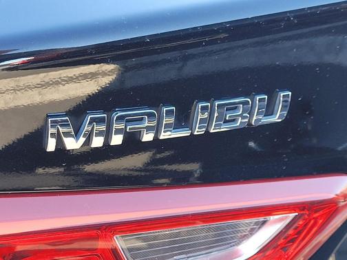 2017 Chevrolet Malibu 1LT