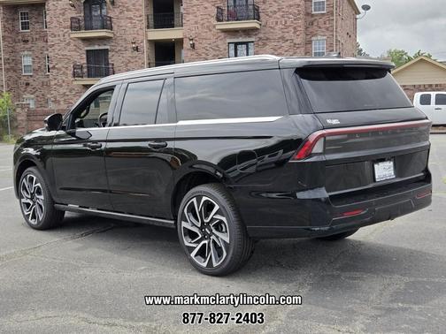INFINITE BLACK MET CC 2026 Lincoln Navigator Reserve
