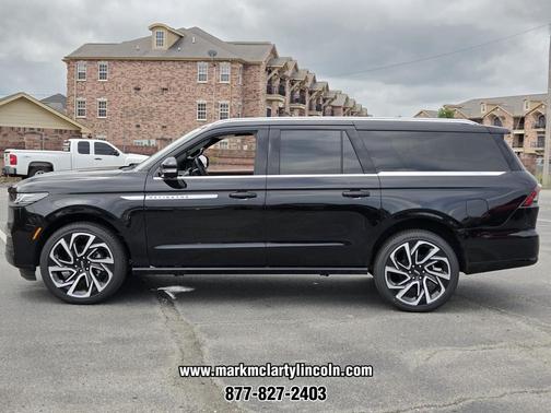 INFINITE BLACK MET CC 2026 Lincoln Navigator Reserve