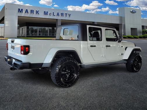 2023 Jeep Gladiator Sport S