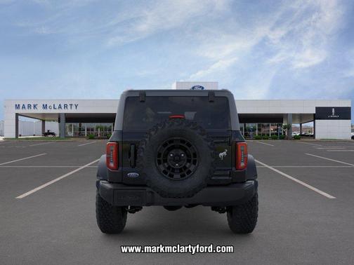 SHADOW BLACK 2026 Ford Bronco Outer Banks