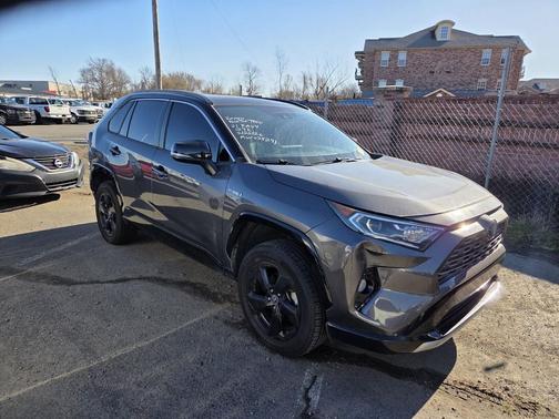 2021 Toyota RAV4 Hybrid SE