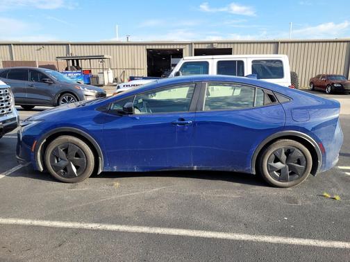 2024 Toyota Prius LE