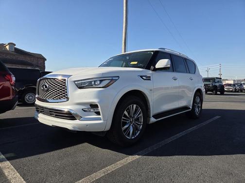 2019 INFINITI QX80 Luxe