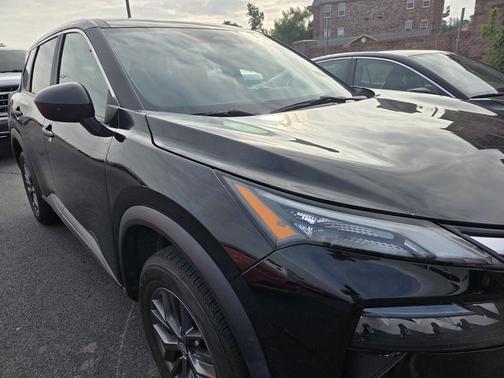 Super Black 2024 Nissan Rogue S