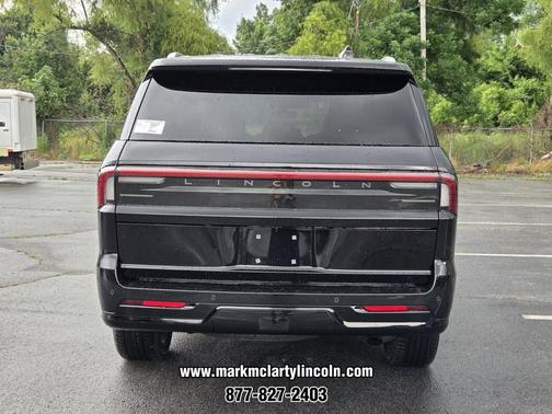 INFINITE BLACK MET CC 2026 Lincoln Navigator Reserve