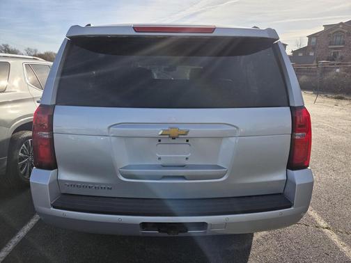 2020 Chevrolet Suburban LT