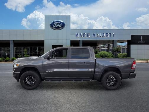 Granite Crystal Metallic Clearcoat 2020 RAM 1500 Big Horn/Lone Star