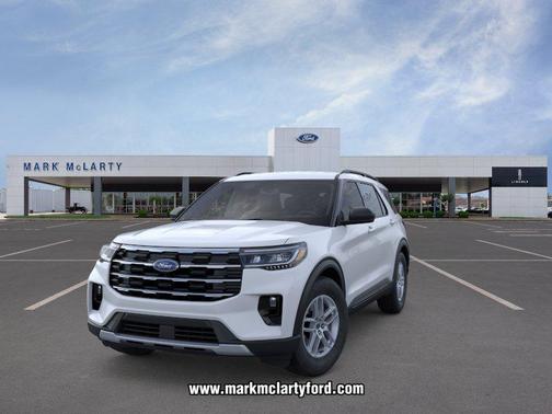 Space White Metallic 2026 Ford Explorer Active