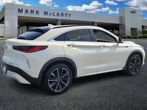 2023 INFINITI QX55 LUXE