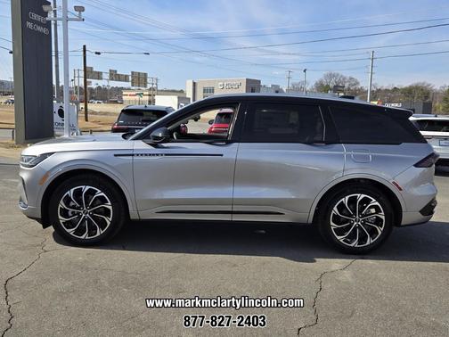 SILVER RADIANCE MET CC 2026 Lincoln Nautilus Reserve