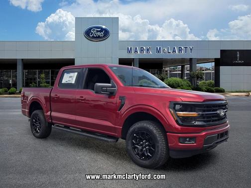 RUBY RED METALLIC TINTED CC 2026 Ford F-150 XLT