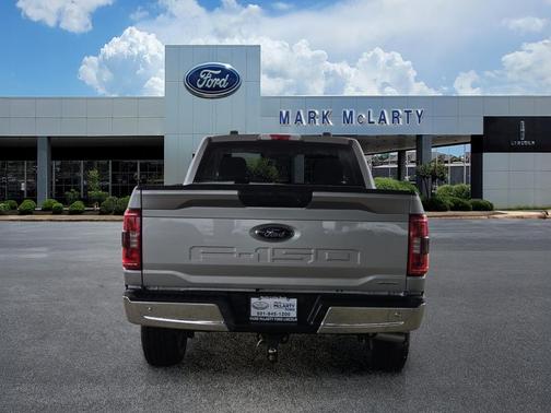 ICONIC SILVER METALLIC 2021 Ford F-150 XL