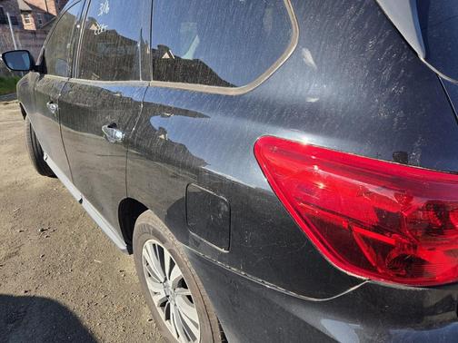 2019 Nissan Pathfinder SL