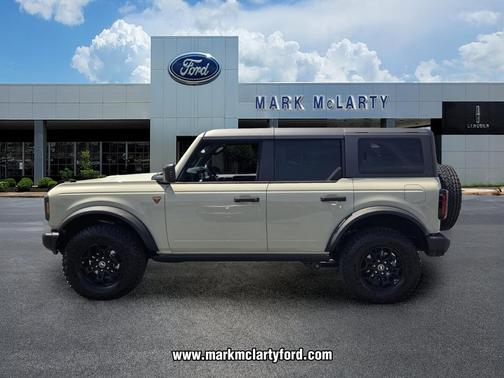 DESERT SAND 2026 Ford Bronco Badlands