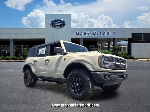 DESERT SAND 2026 Ford Bronco Badlands