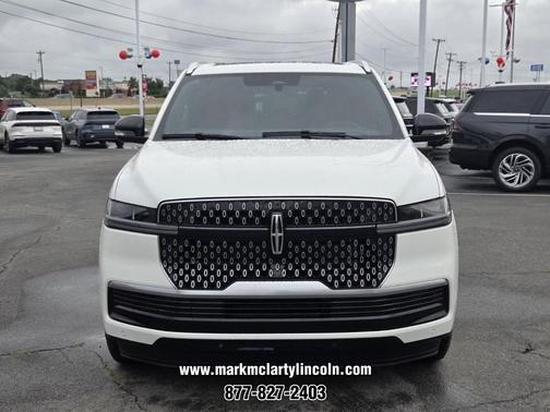 PRISTINE WHITE METALLIC 3C 2026 Lincoln Navigator Reserve