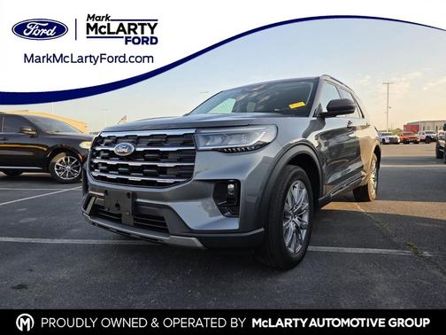 Carbonized Gray Metallic 2025 Ford Explorer Active