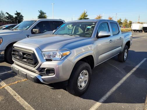 2022 Toyota Tacoma SR